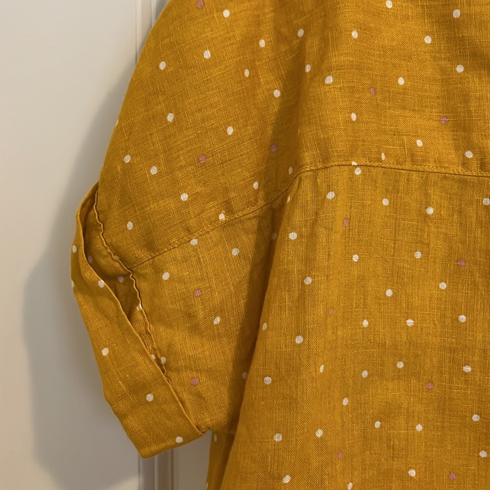 Collared, Linen Top - Picture 4 of 4